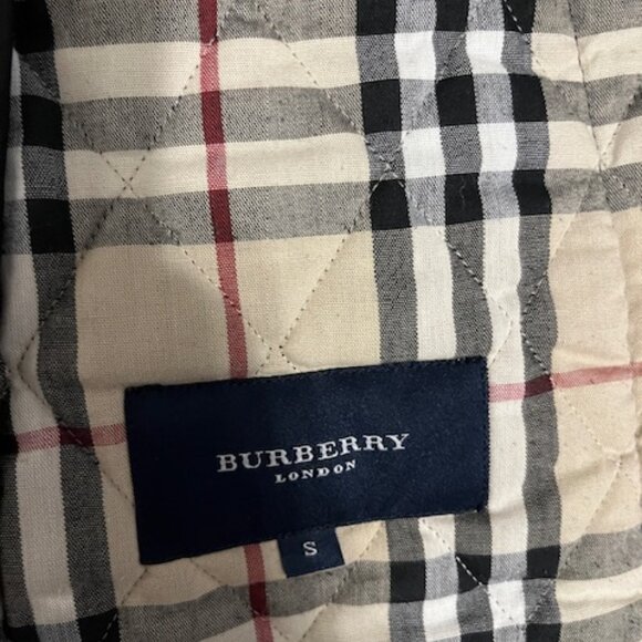 Burberry Quilted Jacket Black Logo Plaid Small - Picture 3 of 12